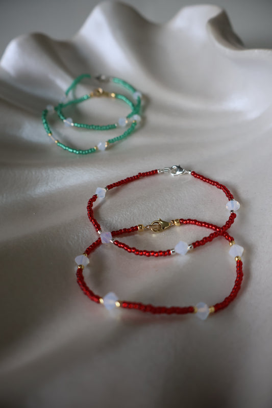 Christmas Tangle Bracelet