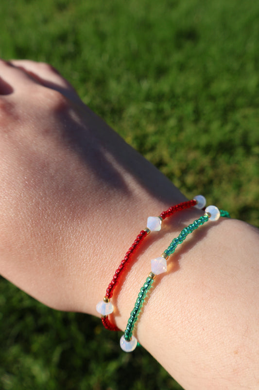 Christmas Tangle Bracelet