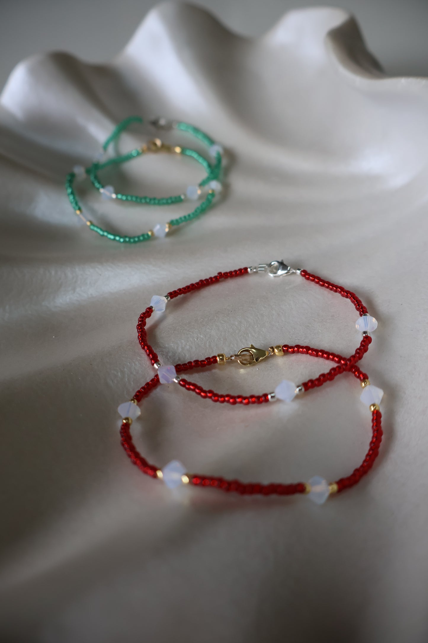 Christmas Tangle Bracelet