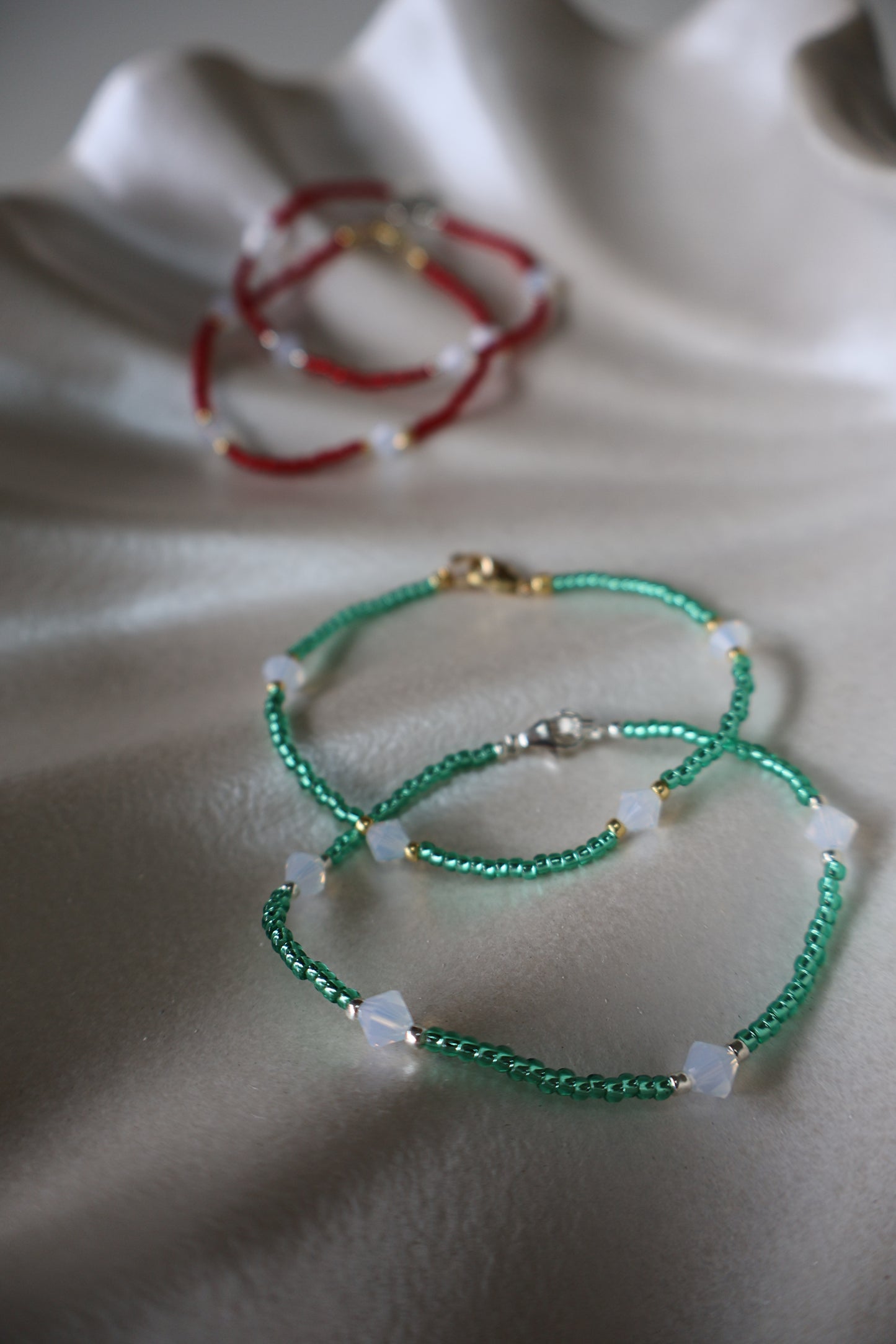 Christmas Tangle Bracelet